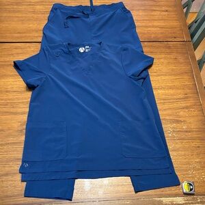 Womens navy scrub set